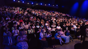 Zdjęcia ze spektaklu "Palce lizać"