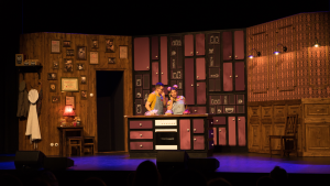 Zdjęcia ze spektaklu "Palce lizać"