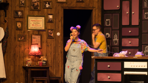 Zdjęcia ze spektaklu "Palce lizać"