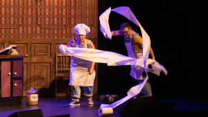 Zdjęcia ze spektaklu "Palce lizać"