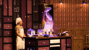 Zdjęcia ze spektaklu "Palce lizać"