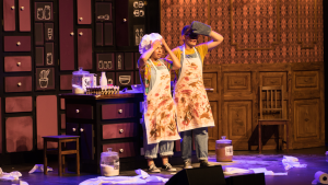 Zdjęcia ze spektaklu "Palce lizać"