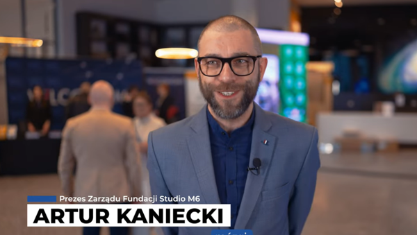 Uczestnik panelu ROPS na Welconomy