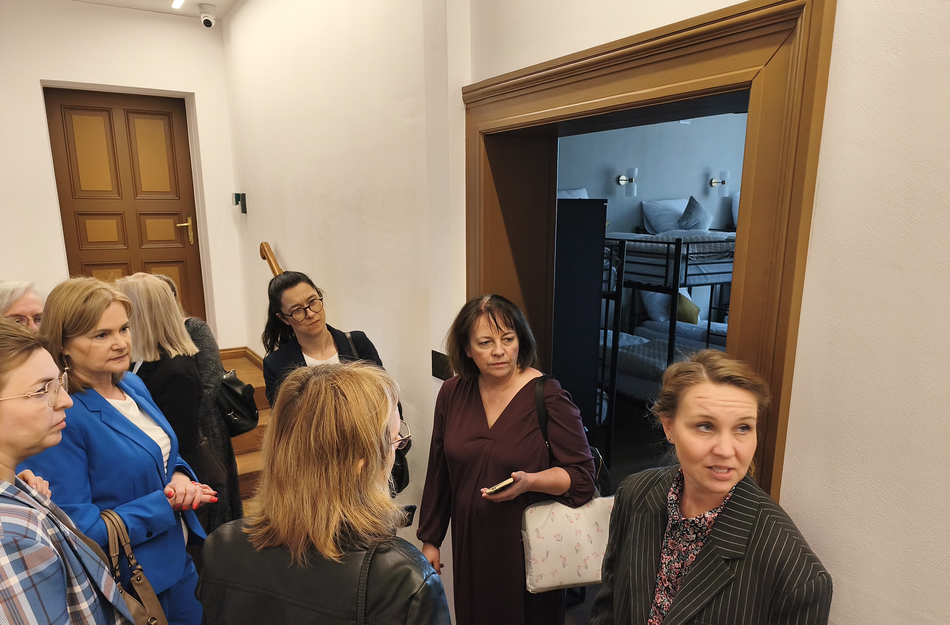 Członkowie komitetu podczas obrad