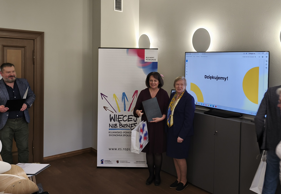 Członkowie komitetu podczas obrad