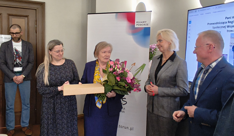 Członkowie komitetu podczas obrad