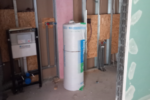 wnętrze remonotownego budynku