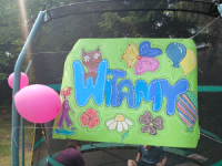 kolorowy plakat z napisem "witamy"